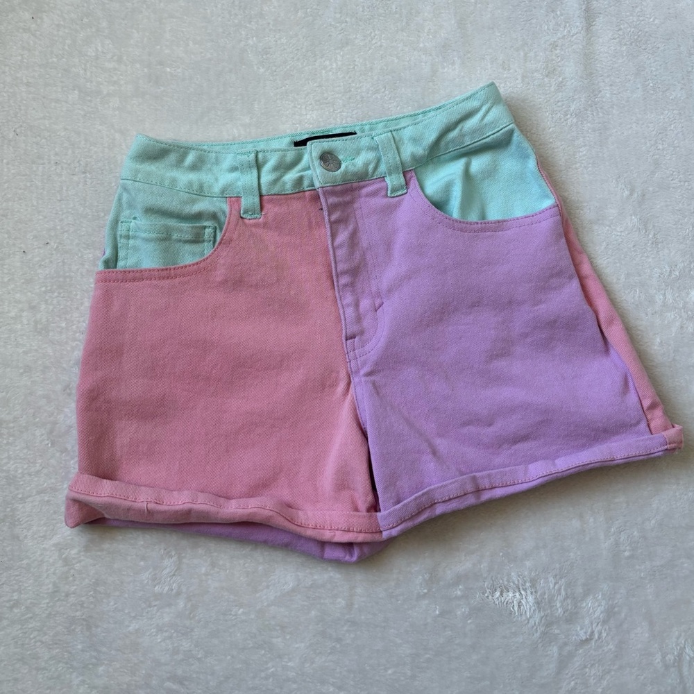 Dollskill, Delia’s, pastel Colorblock Shorts